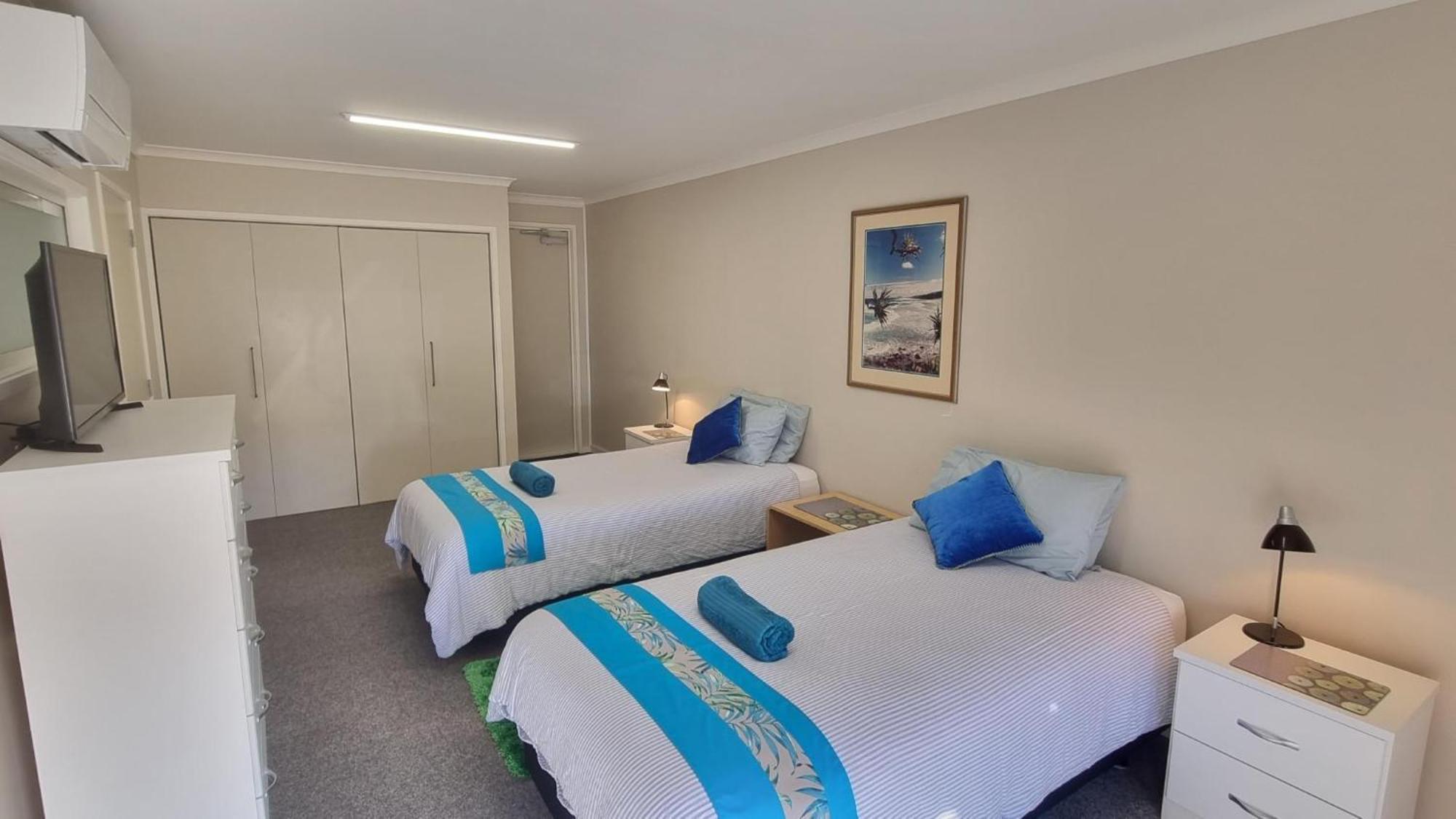 Clarks Beach Getaway Экстерьер фото